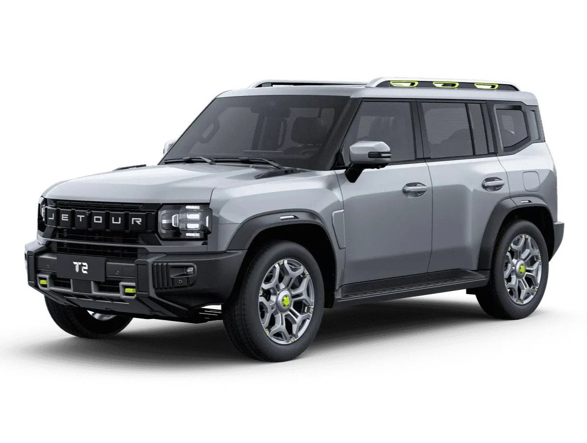 SUV for an AlUla trip with a tour guide